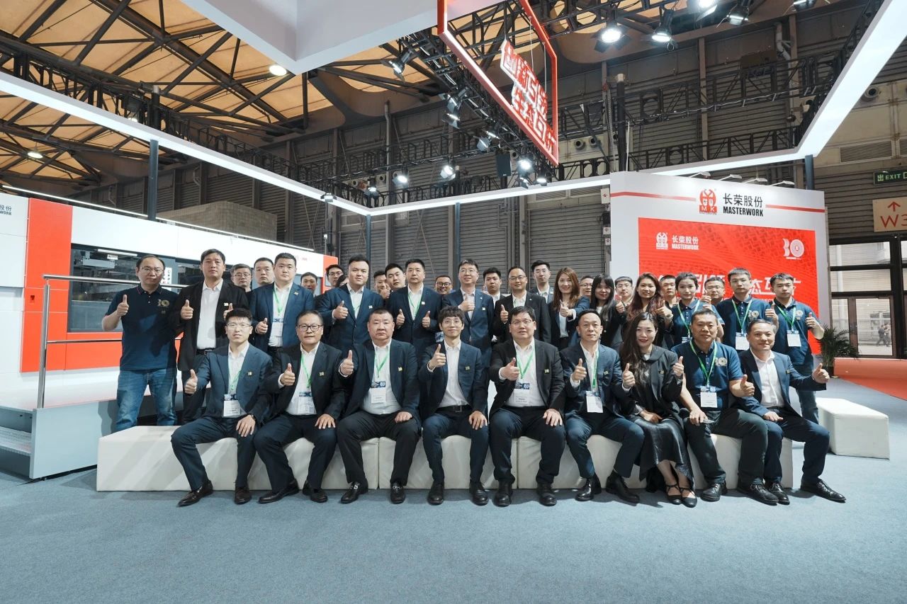 银河娱乐6163闪耀 WEPACK，大幅面模切机成为全球 “焦点”