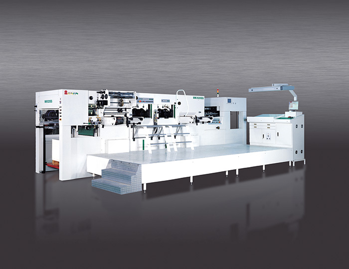 MK 920SS双机组烫金机
技术描述：双机组整机设计技术
双机组专利技术，一次走纸完成多次烫金，成为烟包经典。